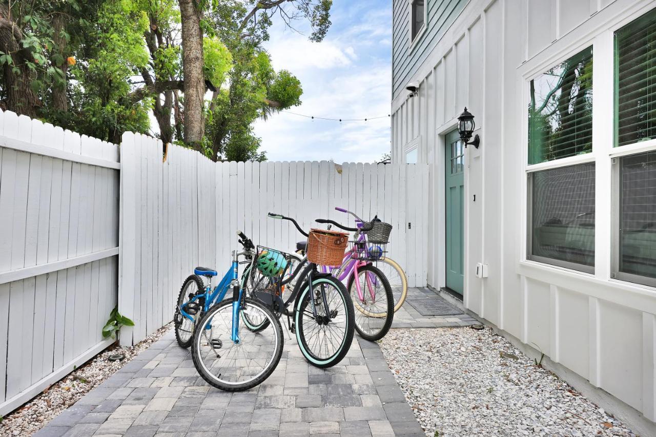 Few Steps To Ocean-4 Beach Cruisers & Free Parking & Private Backyard Villa Jacksonville Beach Exterior photo